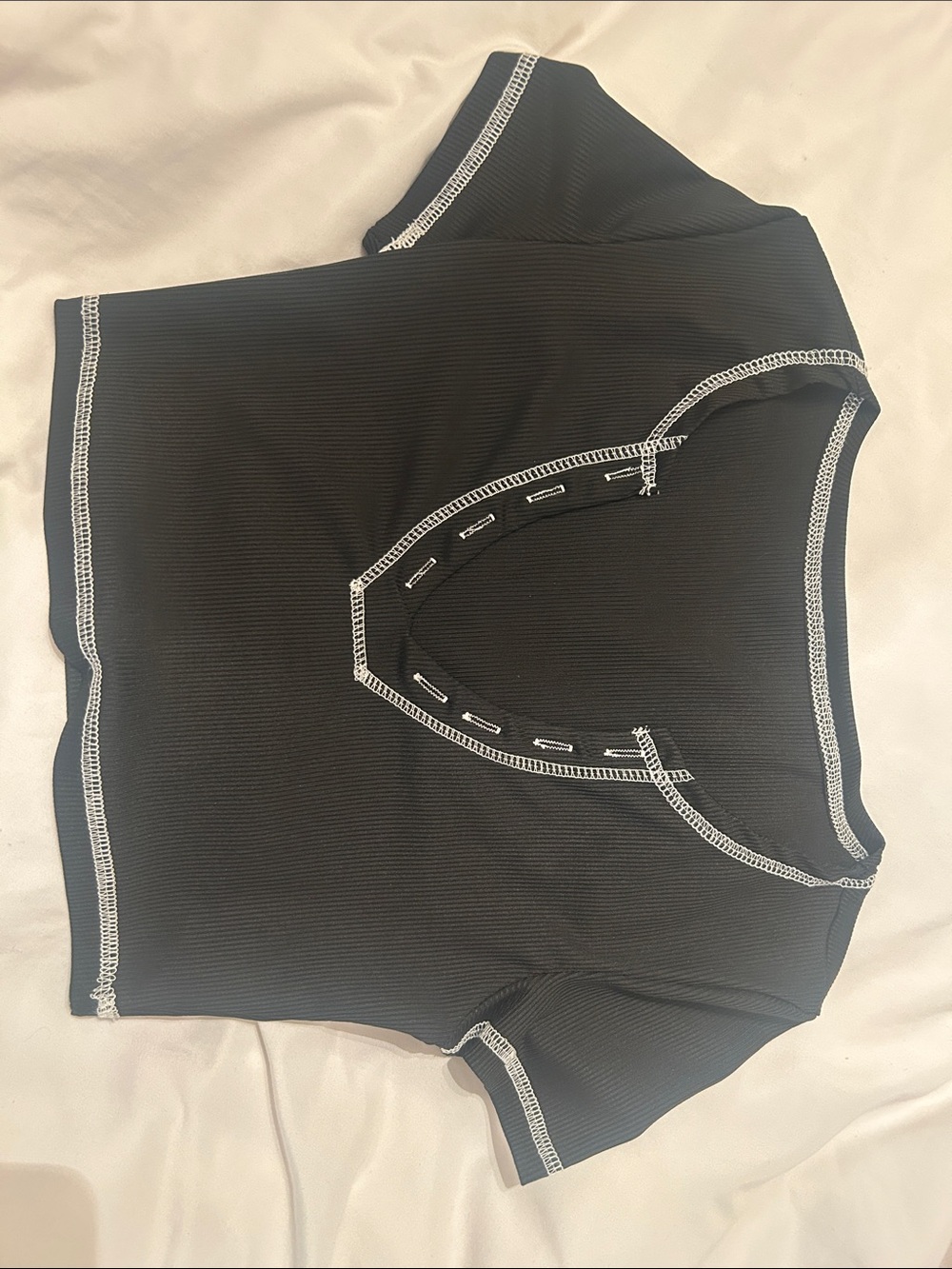 SHEIN Black Ribbed V-Neck Crop Top with White Contrast Stitching